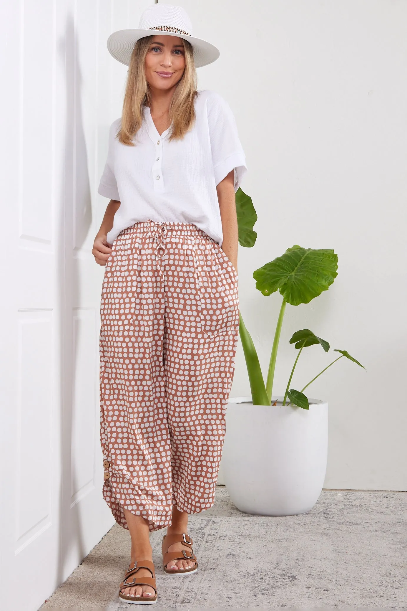 Cartia Pants - Camel Brown Spot