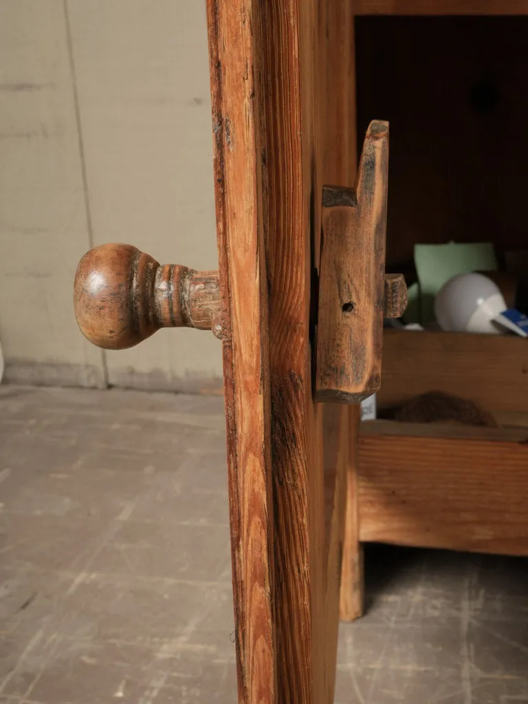 Charming 18th-Century Kitchen Dresser - French Alps