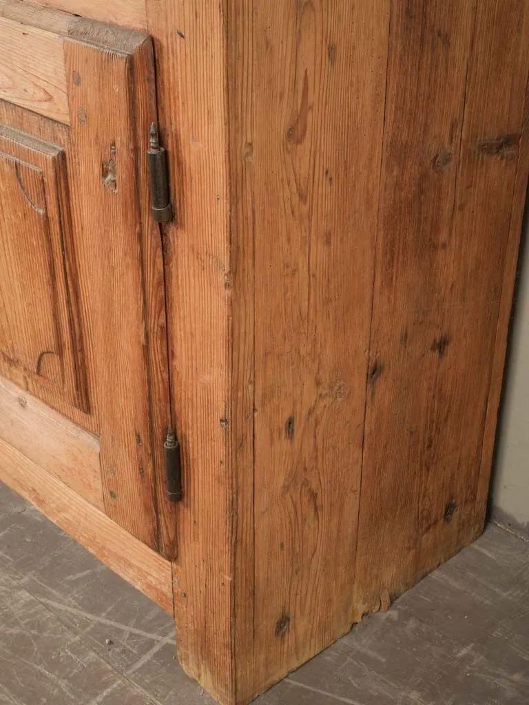 Charming 18th-Century Kitchen Dresser - French Alps