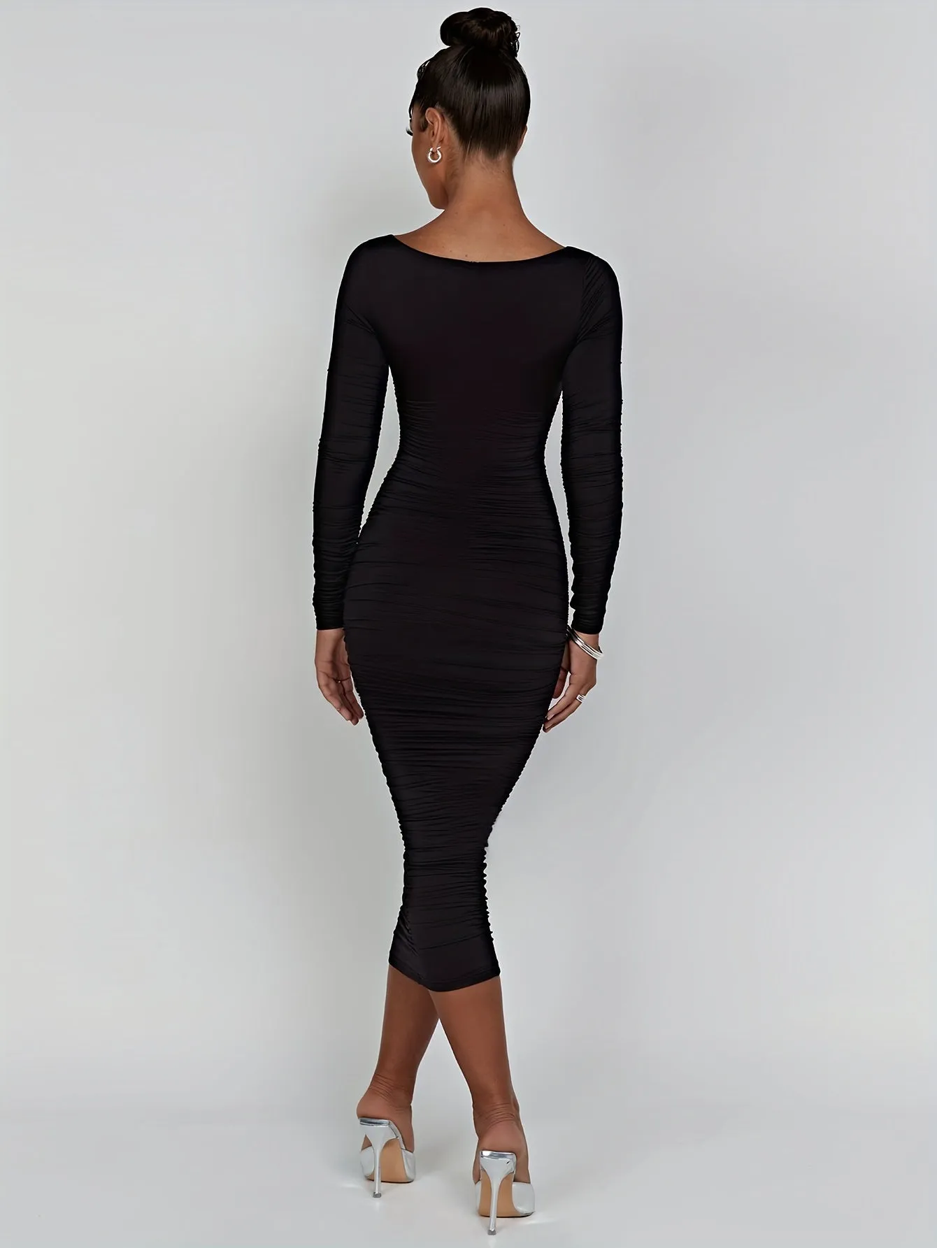 Chic Square Neck Ruched Dress - Flattering Long Sleeves, Figure-Sculpting Bodycon - Timeless Solid Color, Womens Fashion Staple