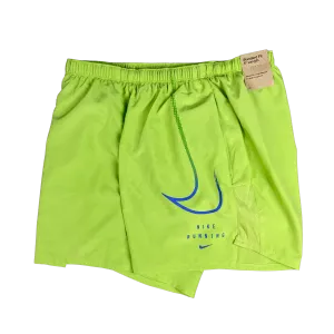 Nike Run Division Challenger Shorts 5" - Green Apple