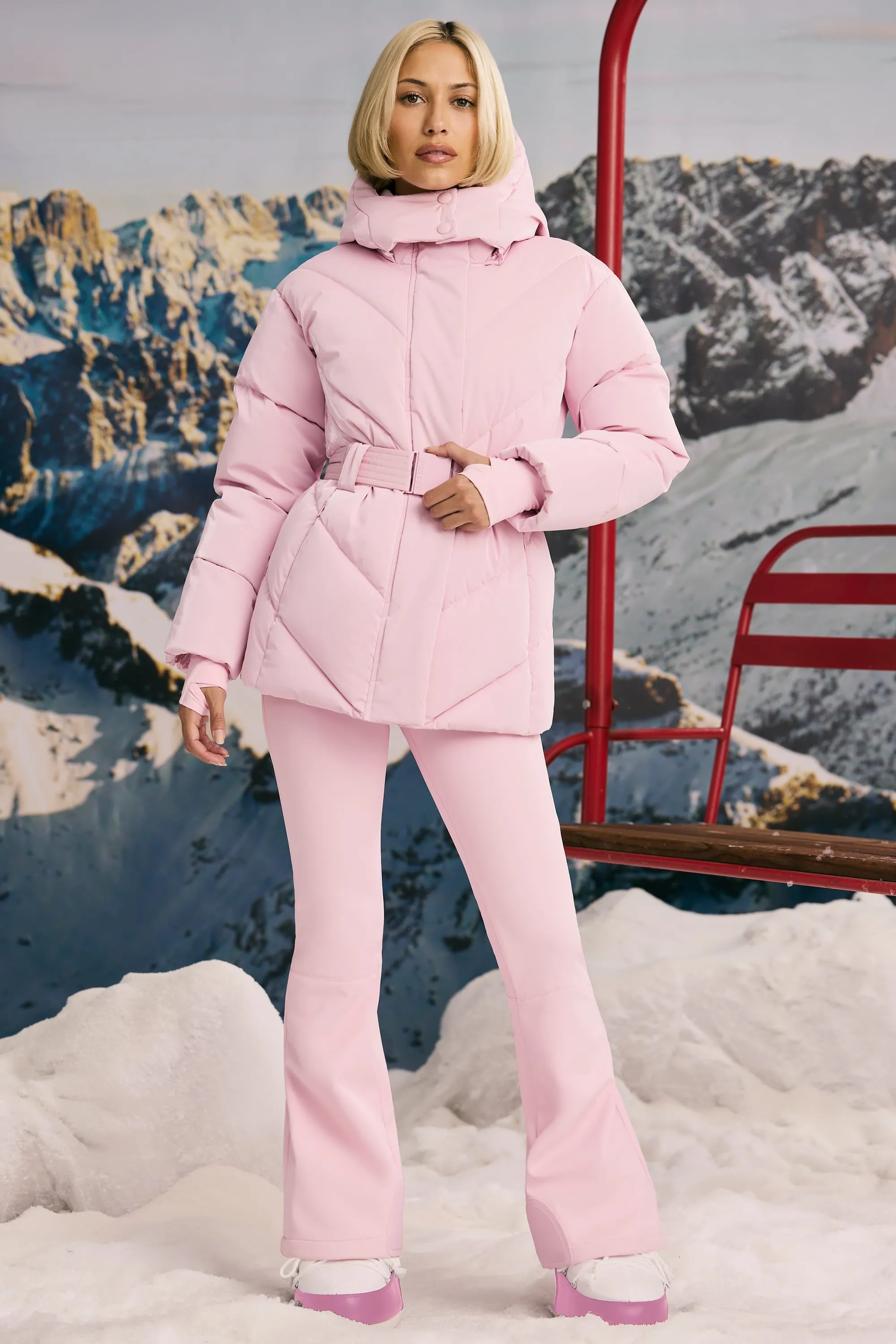 Oversized Quilted Hooded Ski Jacket in Pastel Pink