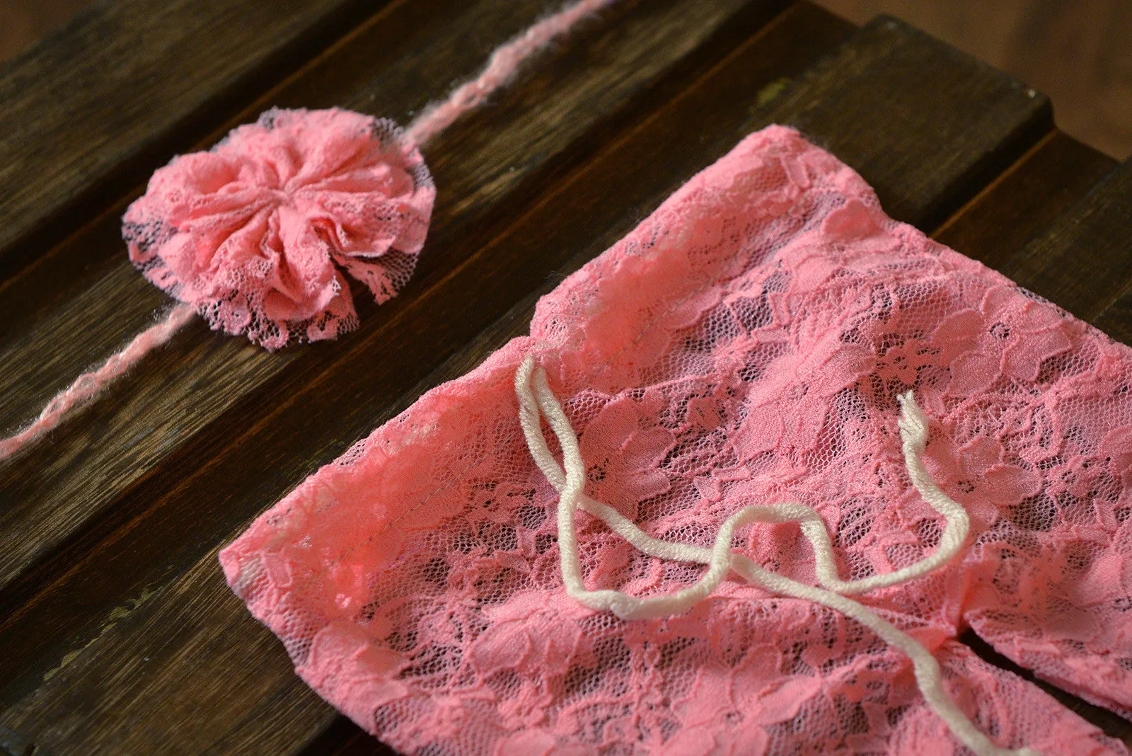 SET Lace Pants and Headband - Pink