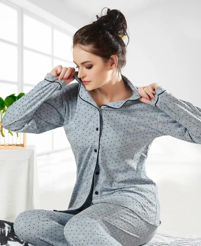 Winter Full Sleeve Grey Night Suit Pyjama Set for Ladies