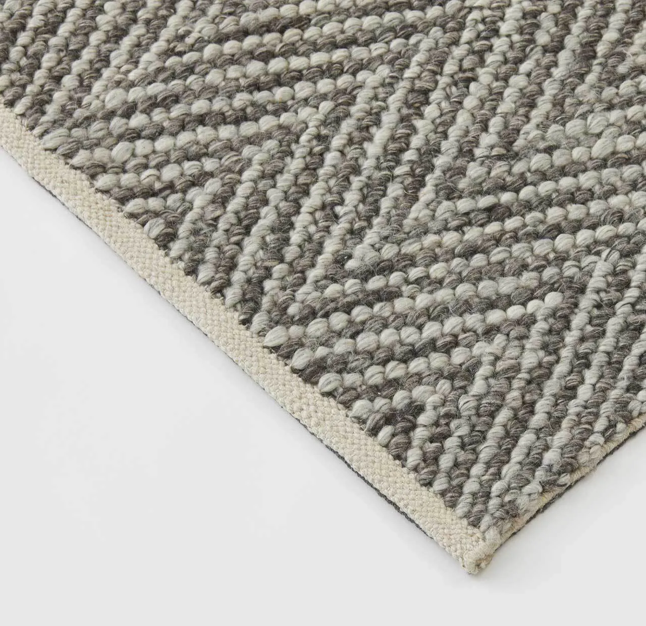 ZAMBESI RUG FEATHER